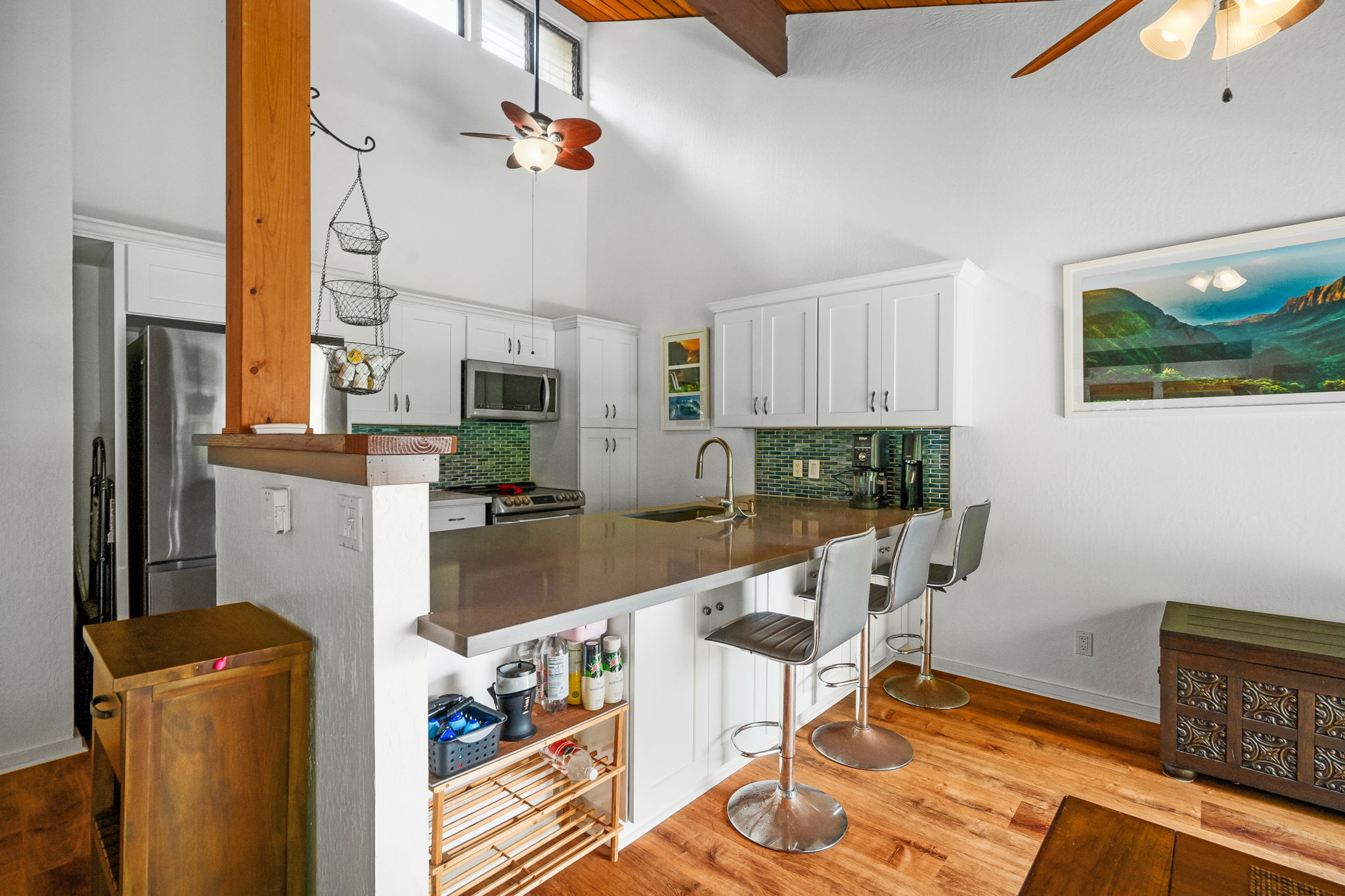4370 KALAHEO DR 16