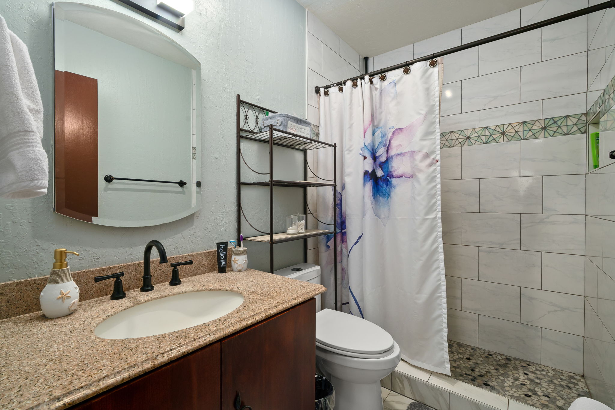 4370 KALAHEO DR 16