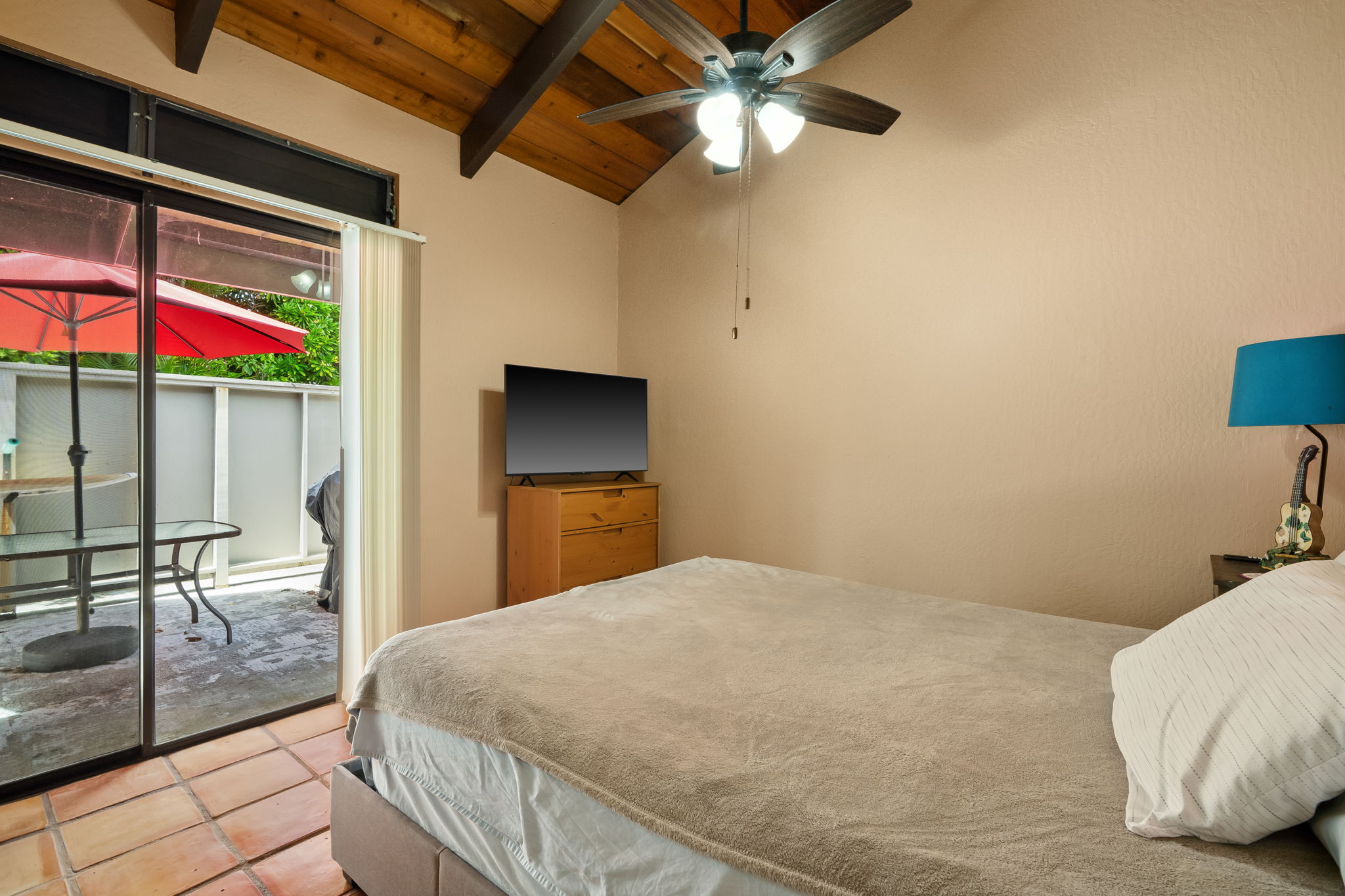 4370 KALAHEO DR 16