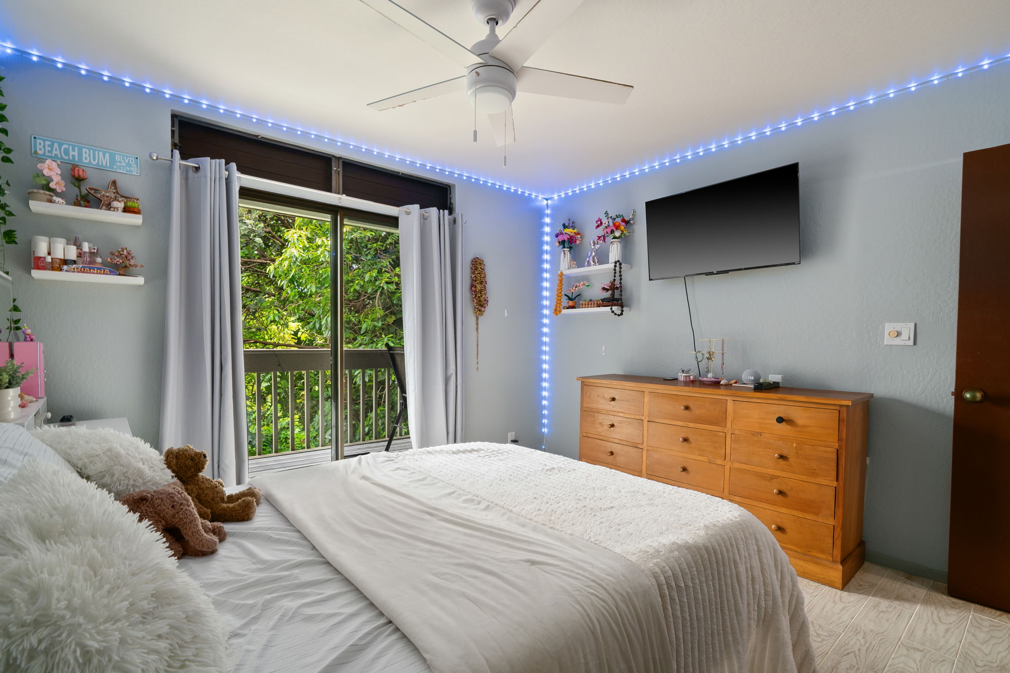 4370 KALAHEO DR 16