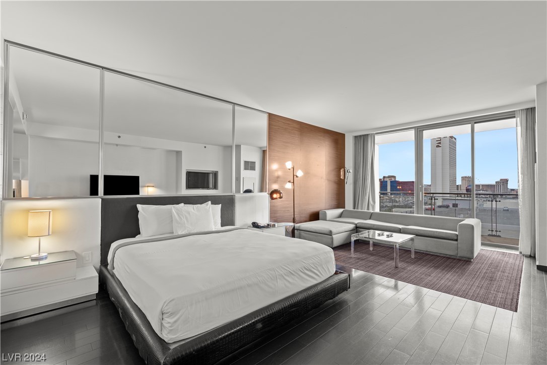 4381 West Flamingo Road 916