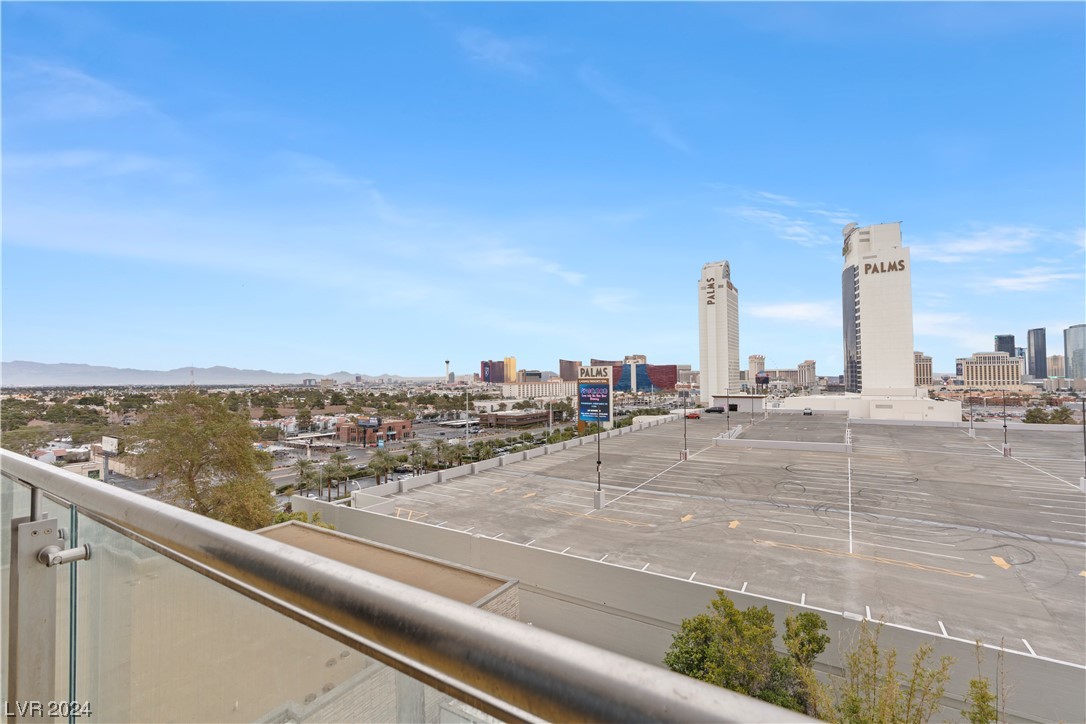 4381 West Flamingo Road 916