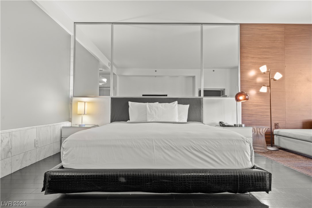 4381 West Flamingo Road 916