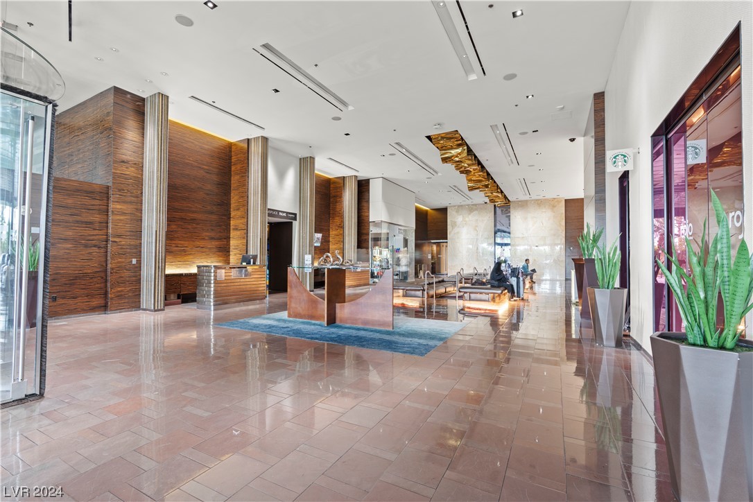 4381 West Flamingo Road 916