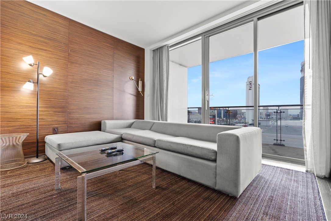 4381 West Flamingo Road 916