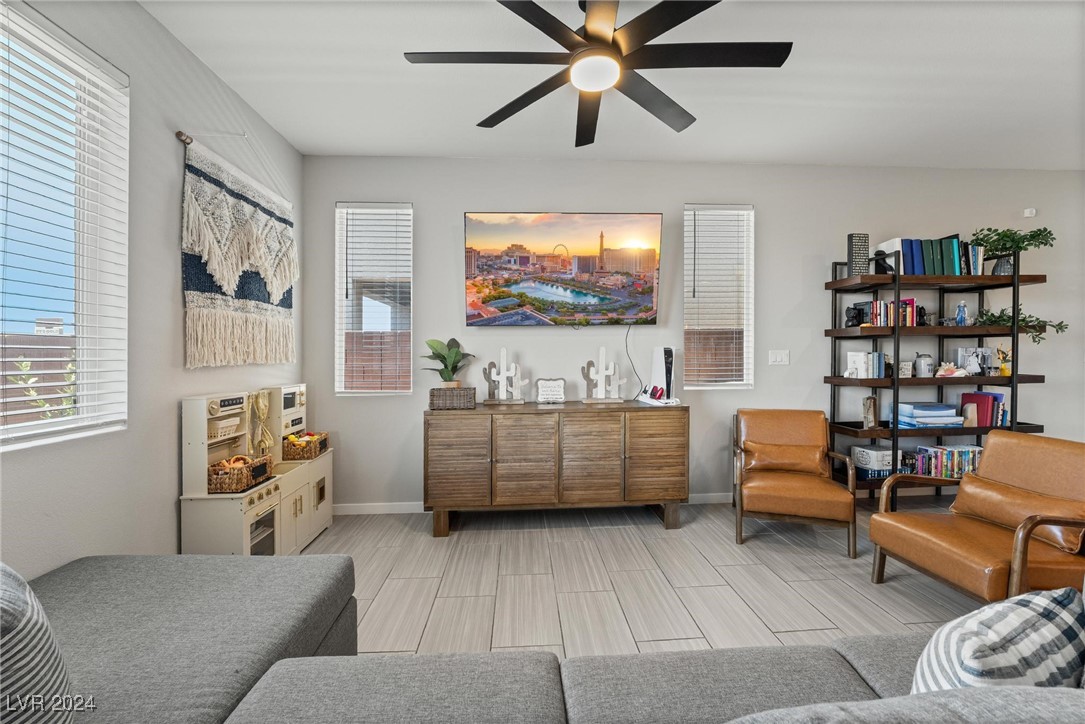 9784 Pyrite Mystery Avenue