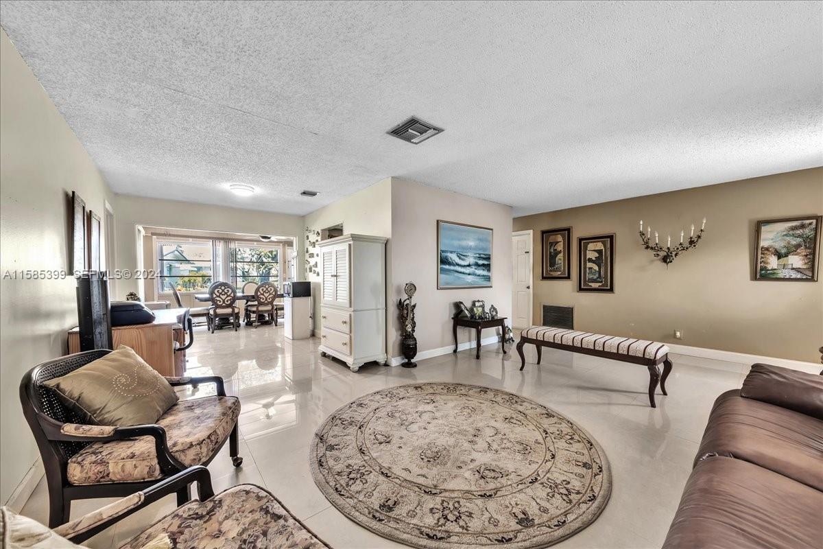 1541 NW 85th Avenue