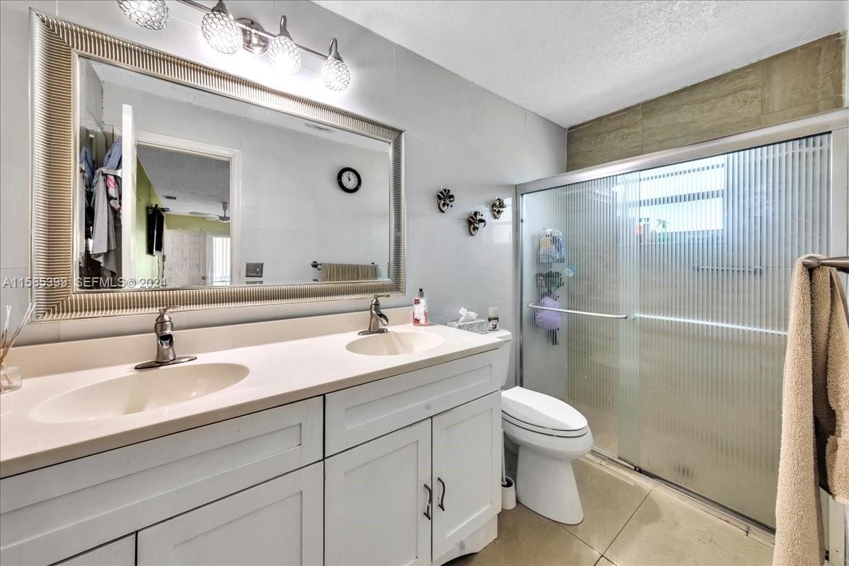 1541 NW 85th Avenue