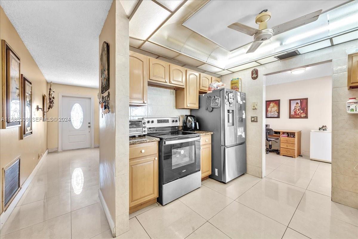 1541 NW 85th Avenue