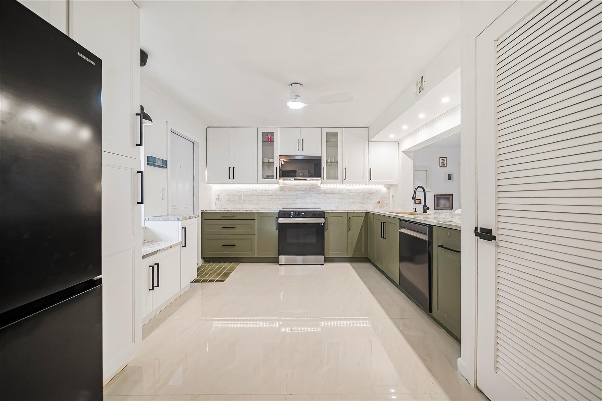 620 Tennis Club Drive 111