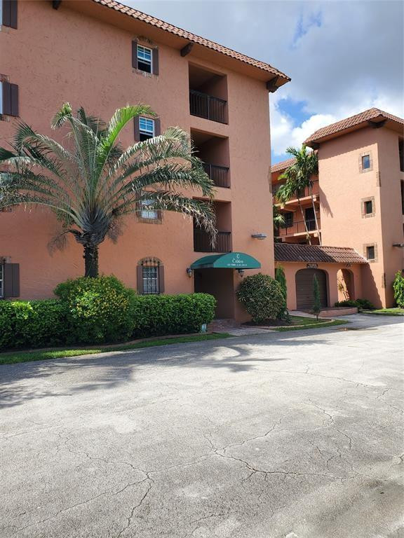 620 Tennis Club Drive 111