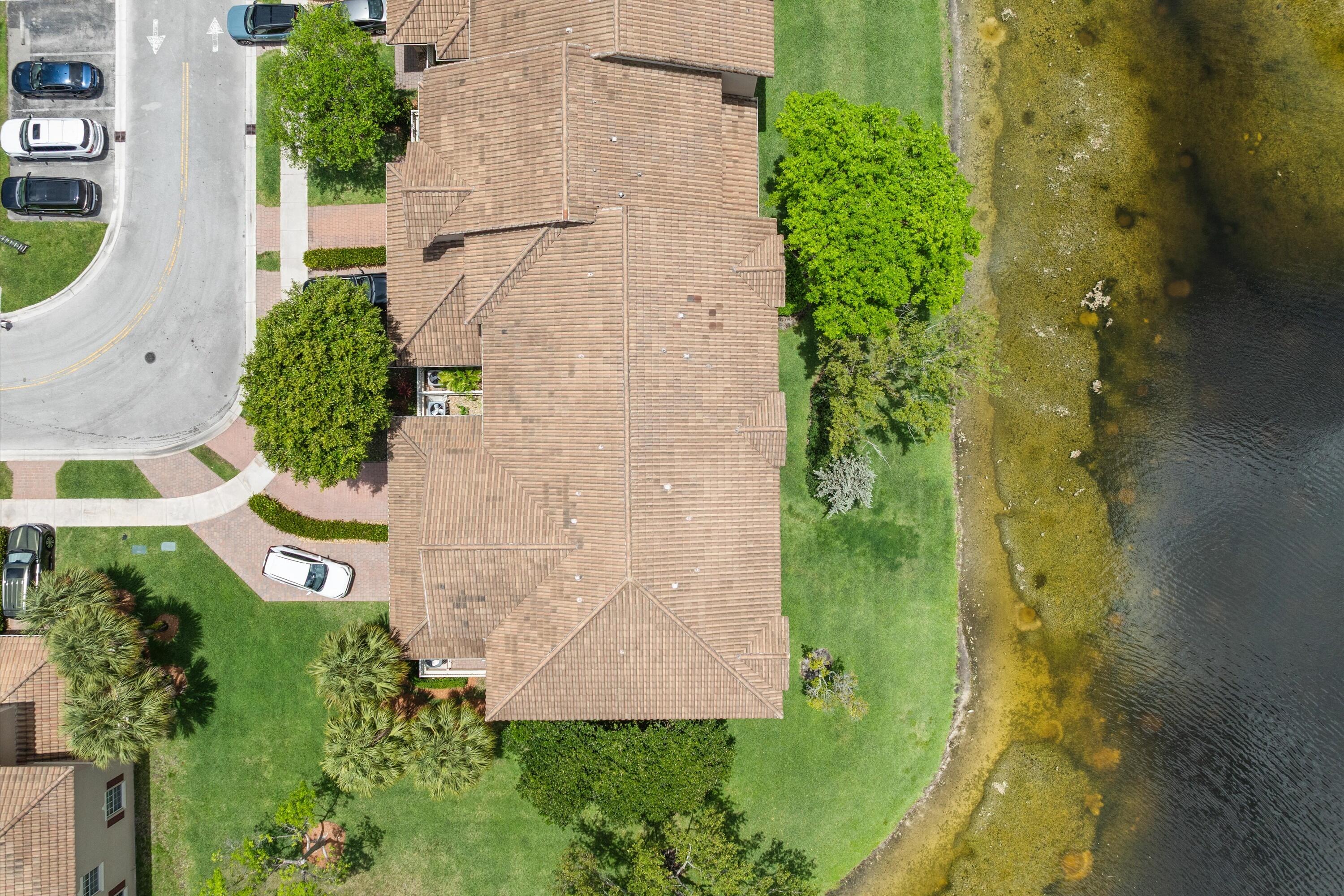 3505 Lakeside Drive