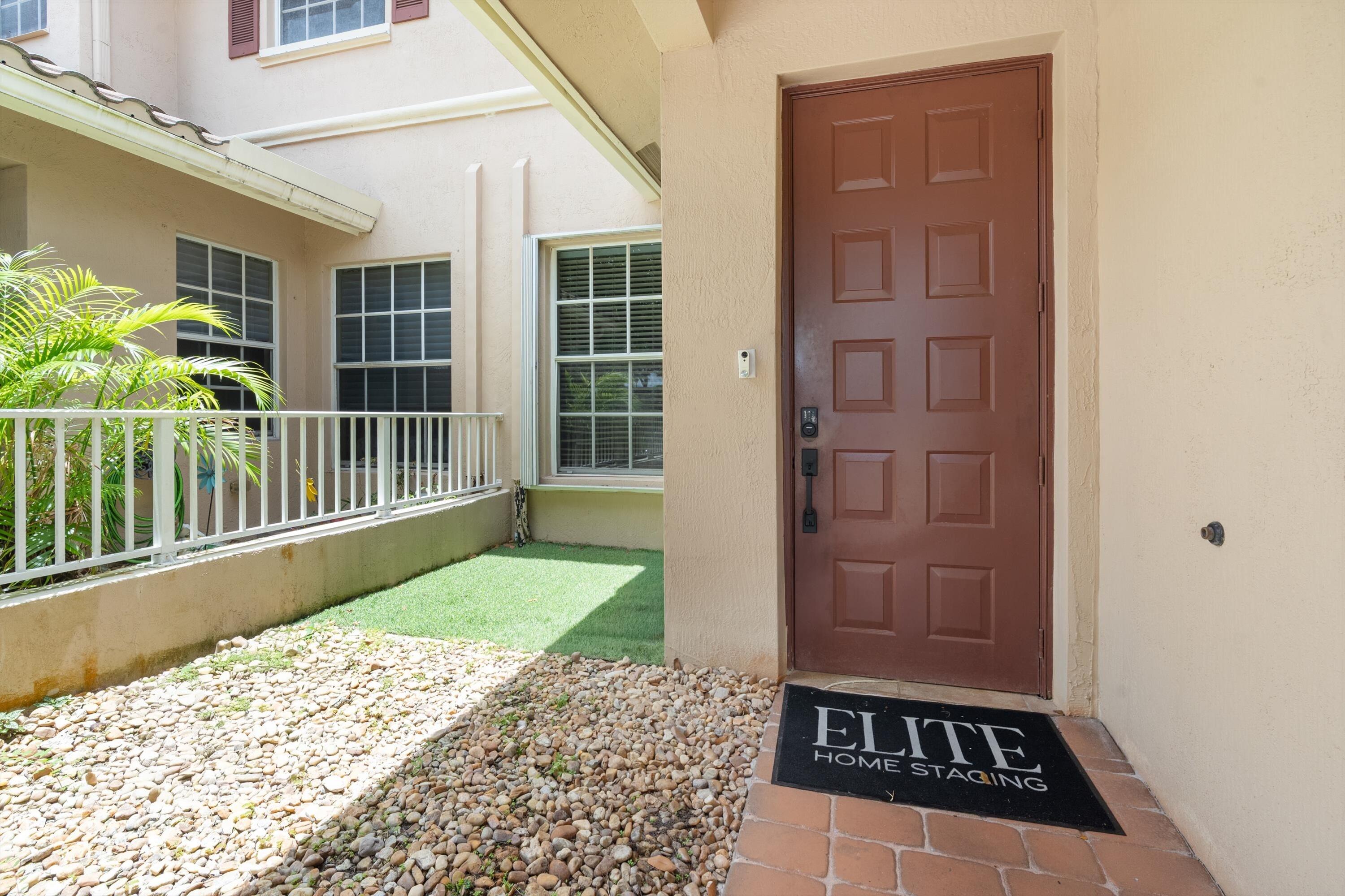 3505 Lakeside Drive
