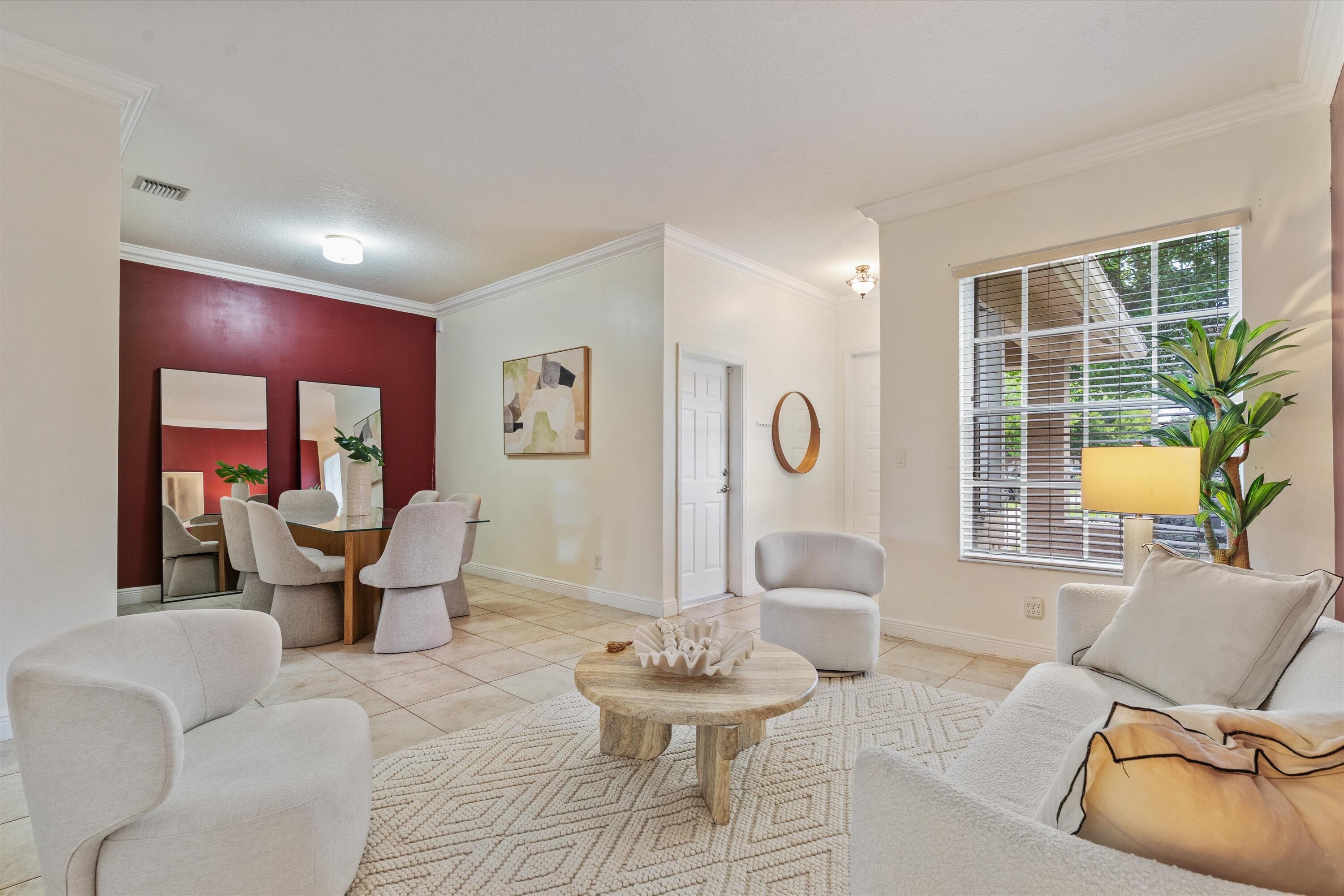 3505 Lakeside Drive