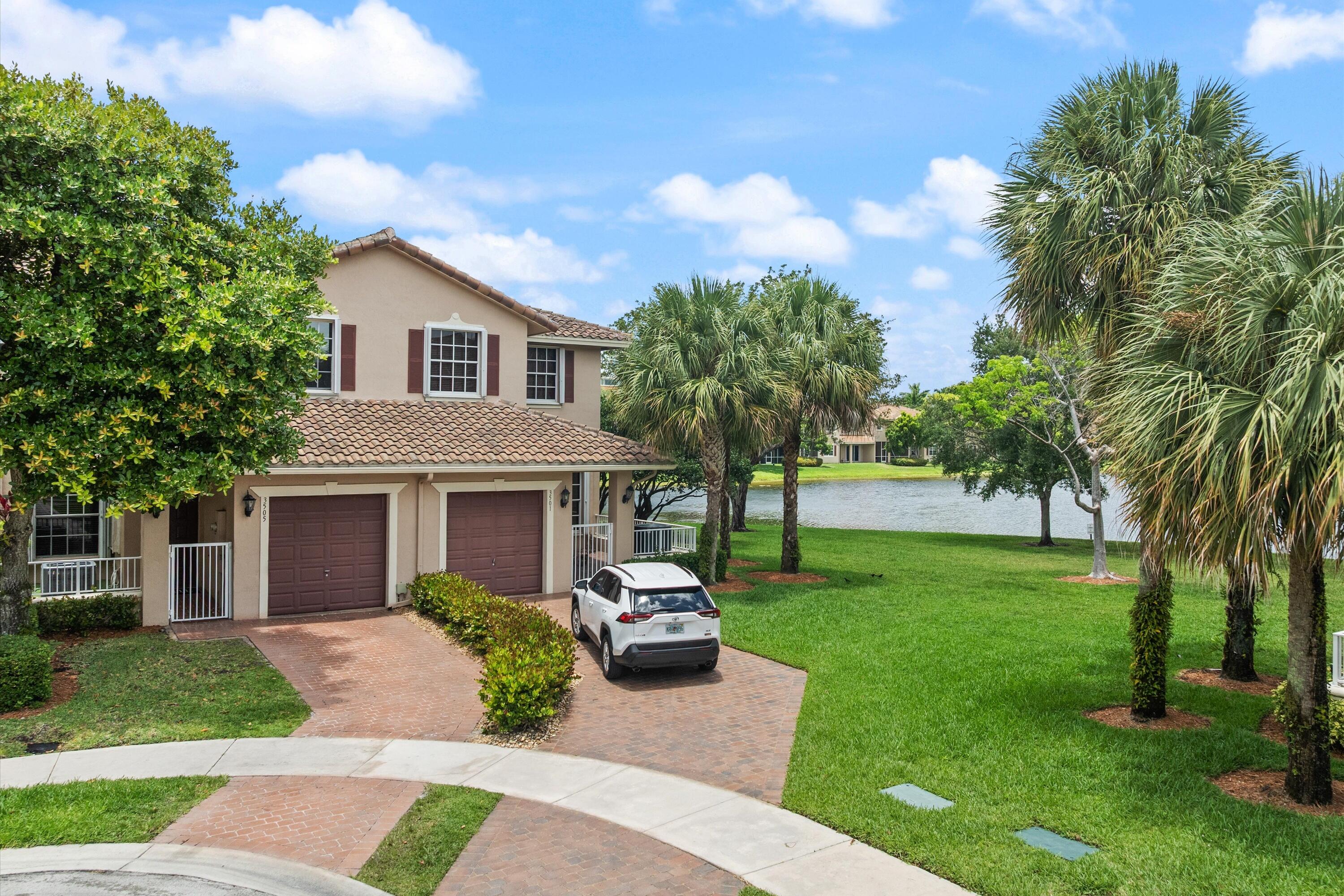 3505 Lakeside Drive