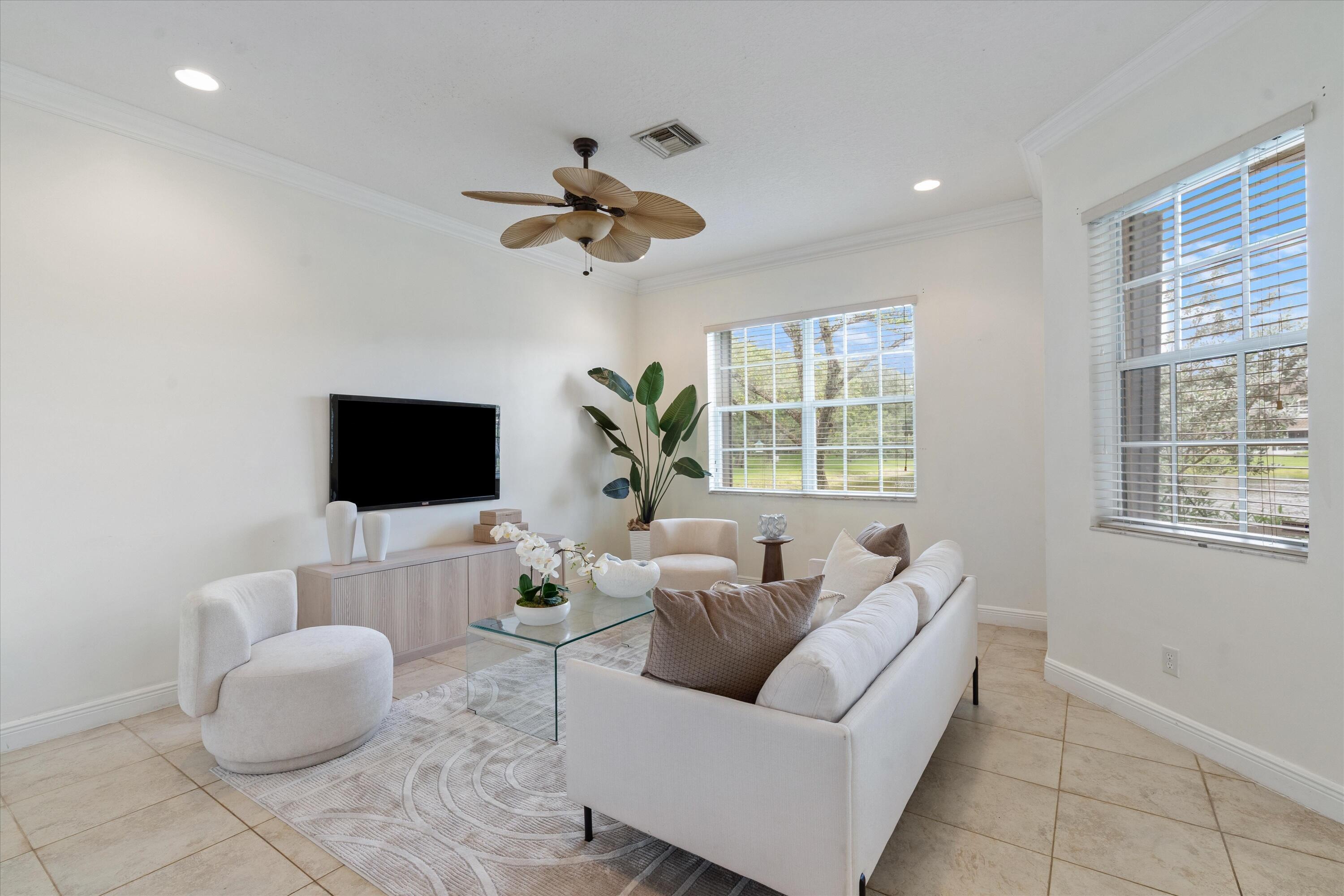 3505 Lakeside Drive