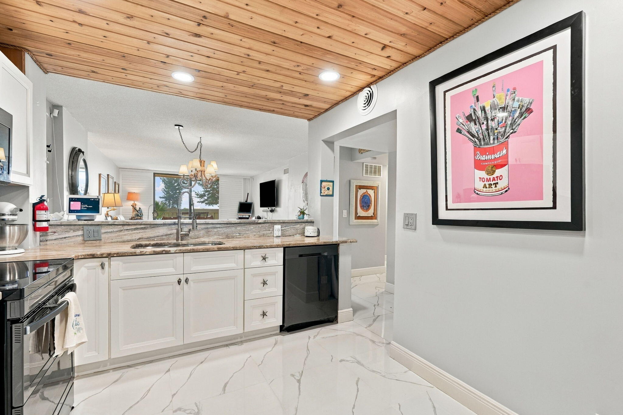 145 S OCEAN Avenue 611
