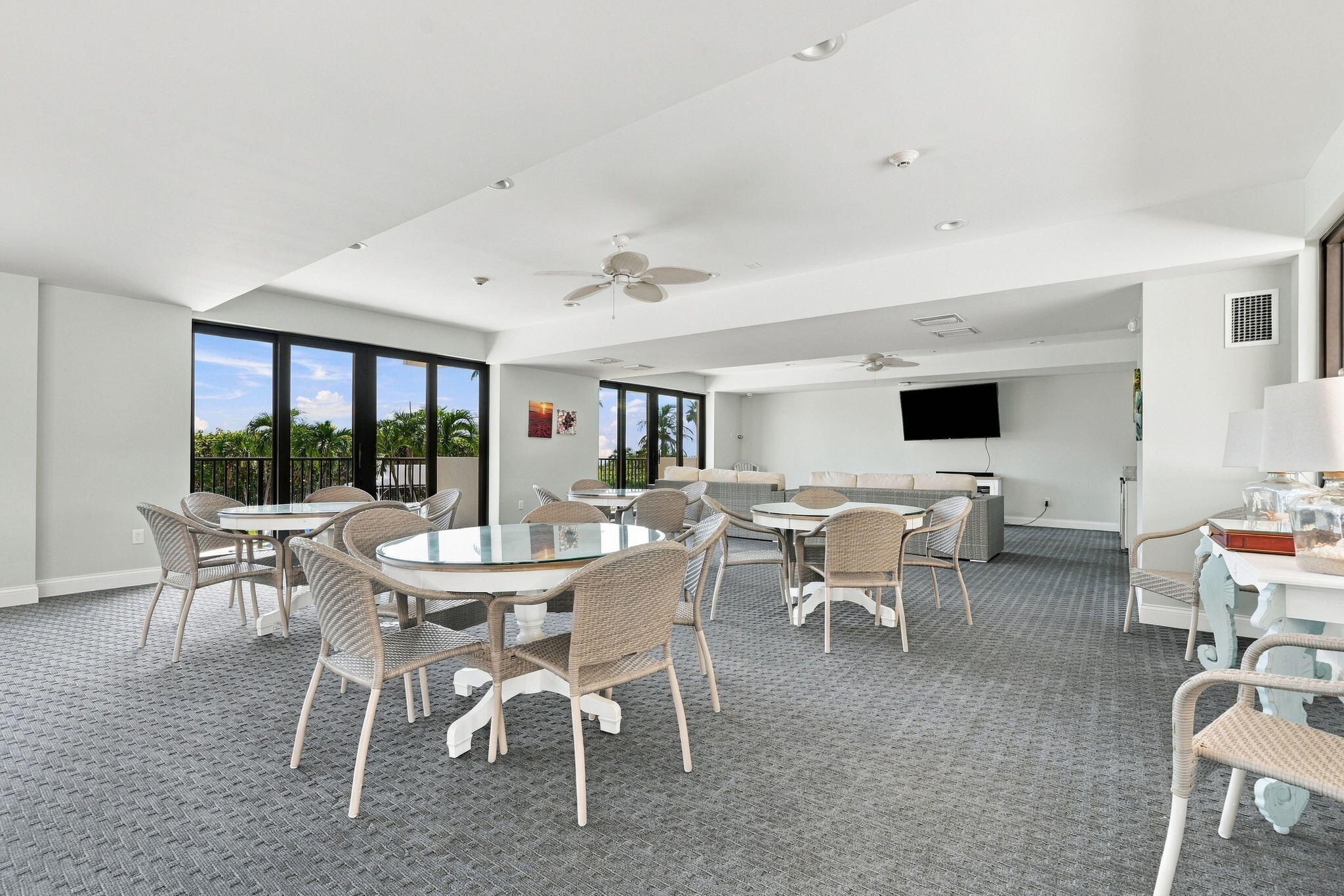 145 S OCEAN Avenue 611