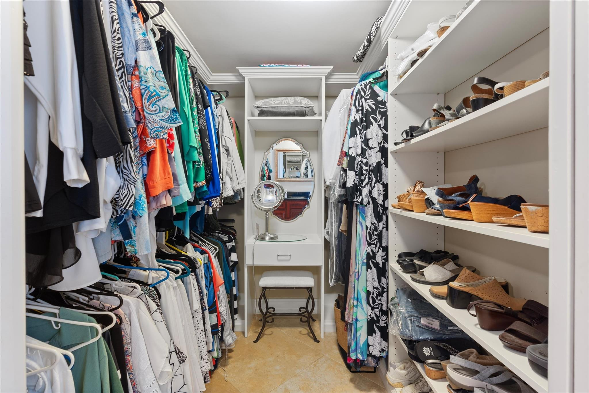 301 LAKE SHORE Drive 501