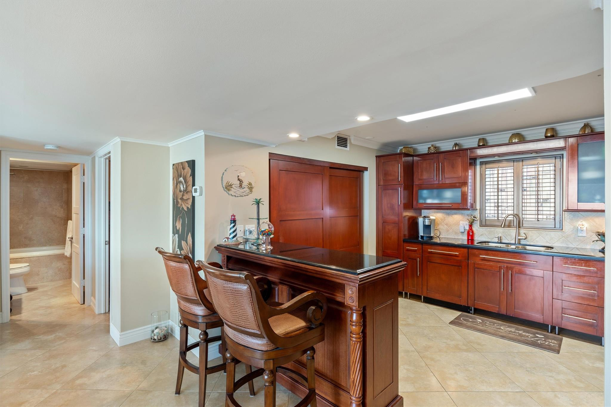 301 LAKE SHORE Drive 501