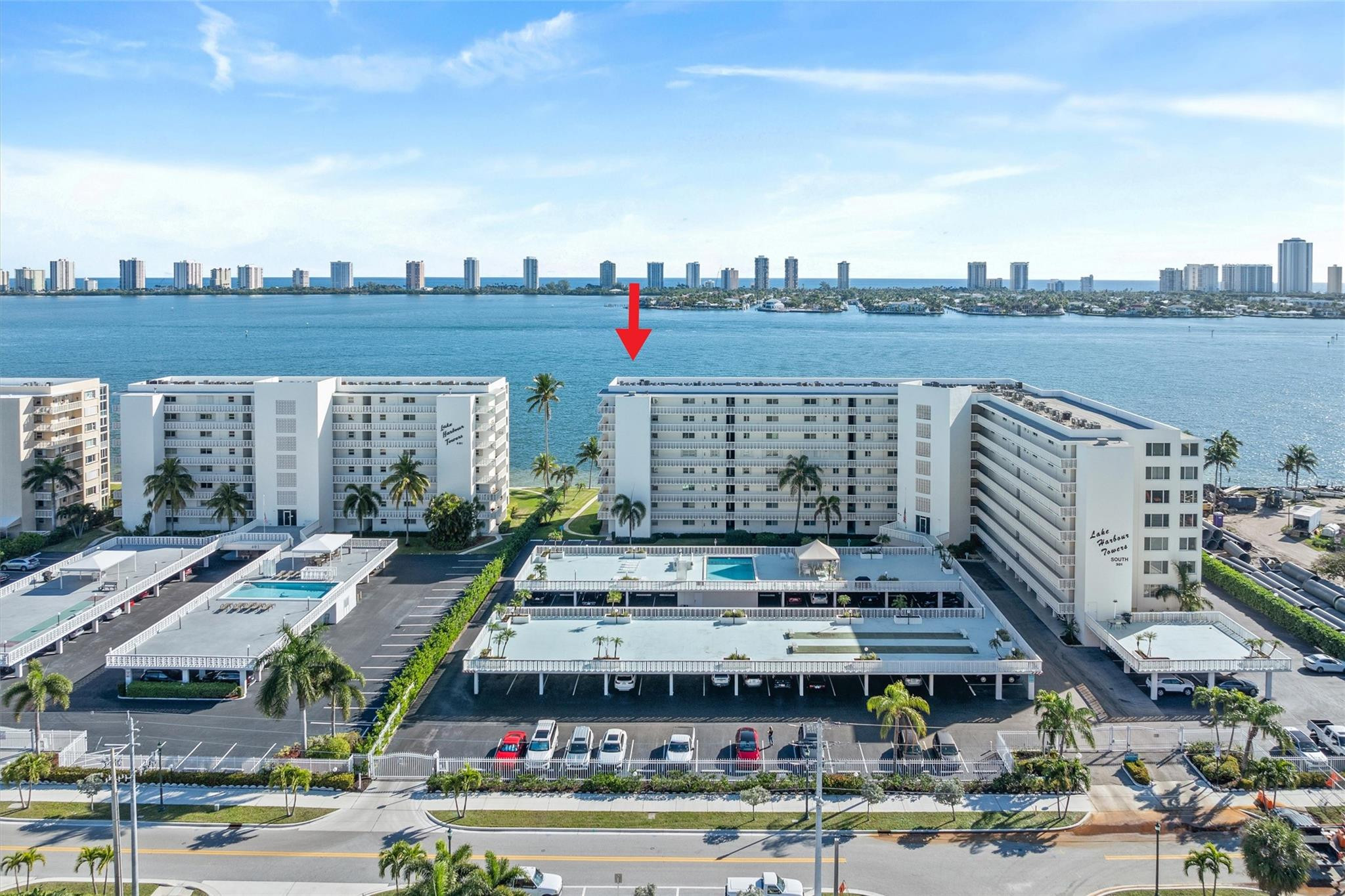 301 LAKE SHORE Drive 501
