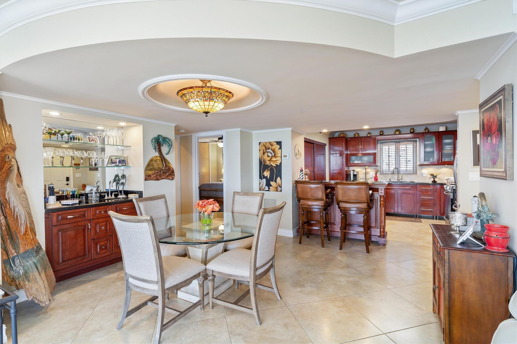 301 LAKE SHORE Drive 501