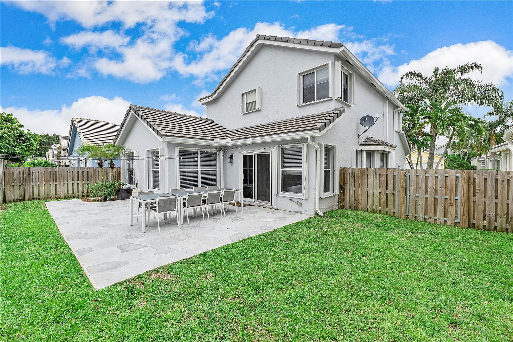 2717 Pinewood Ct
