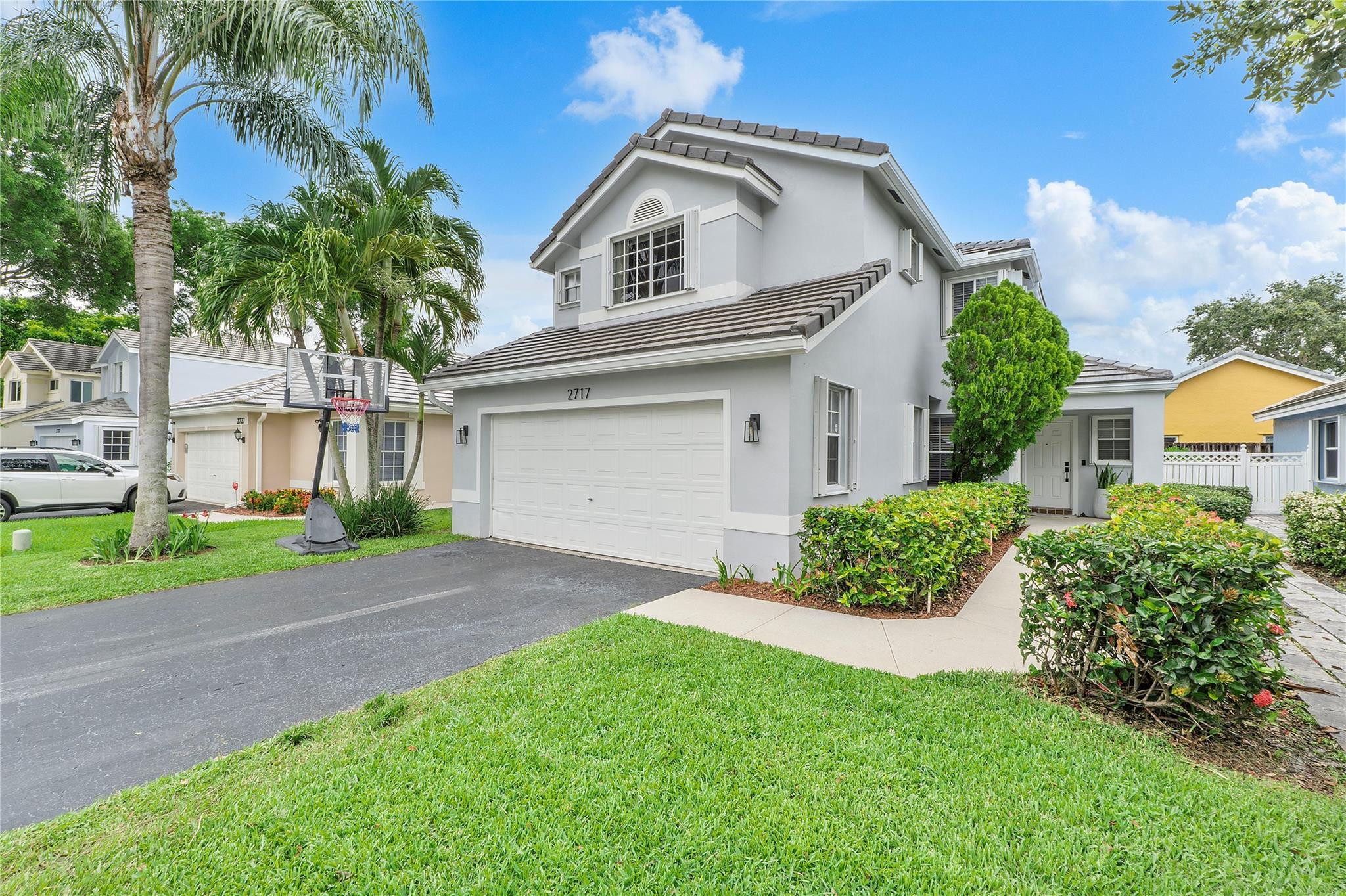 2717 Pinewood Ct