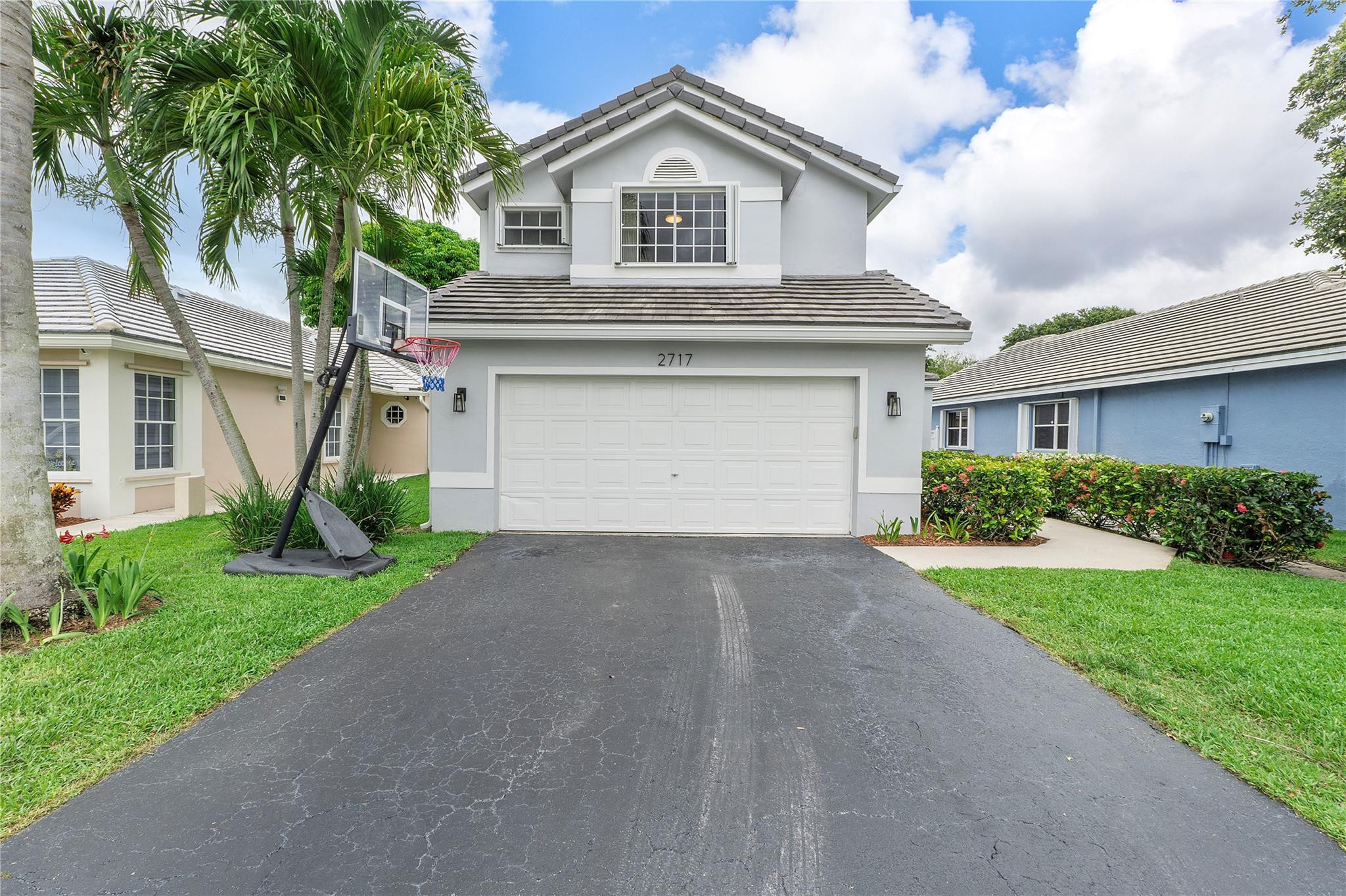 2717 Pinewood Ct