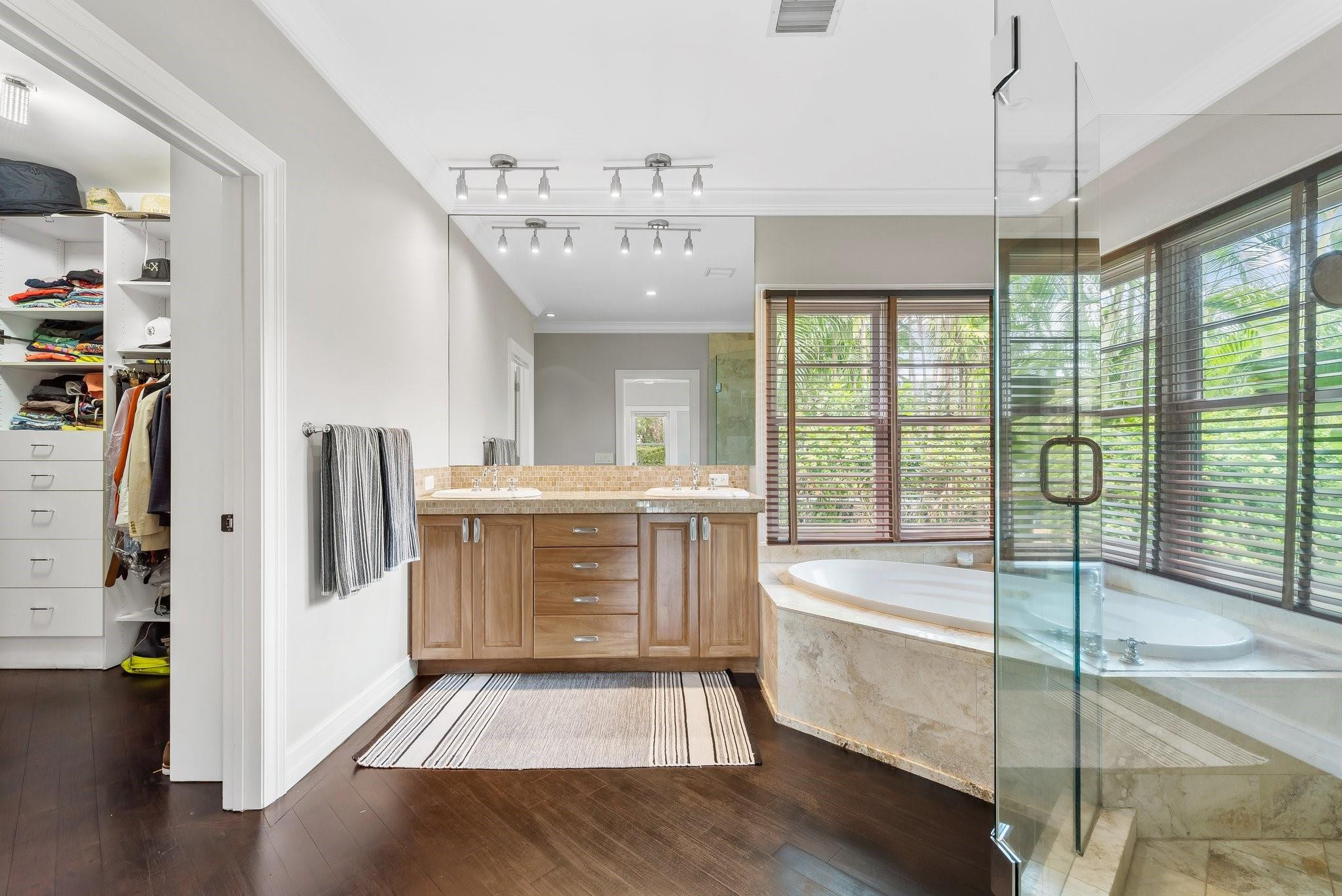 331 Lido Dr