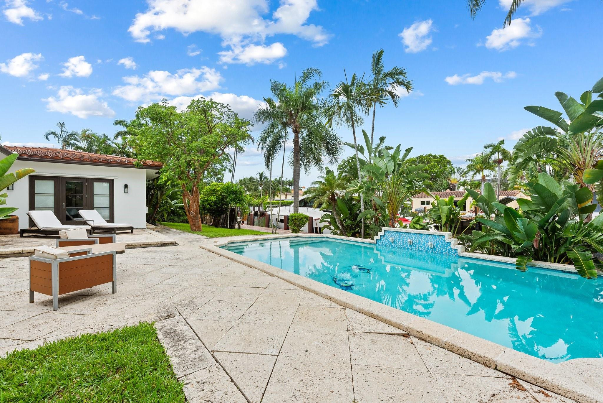 331 Lido Dr