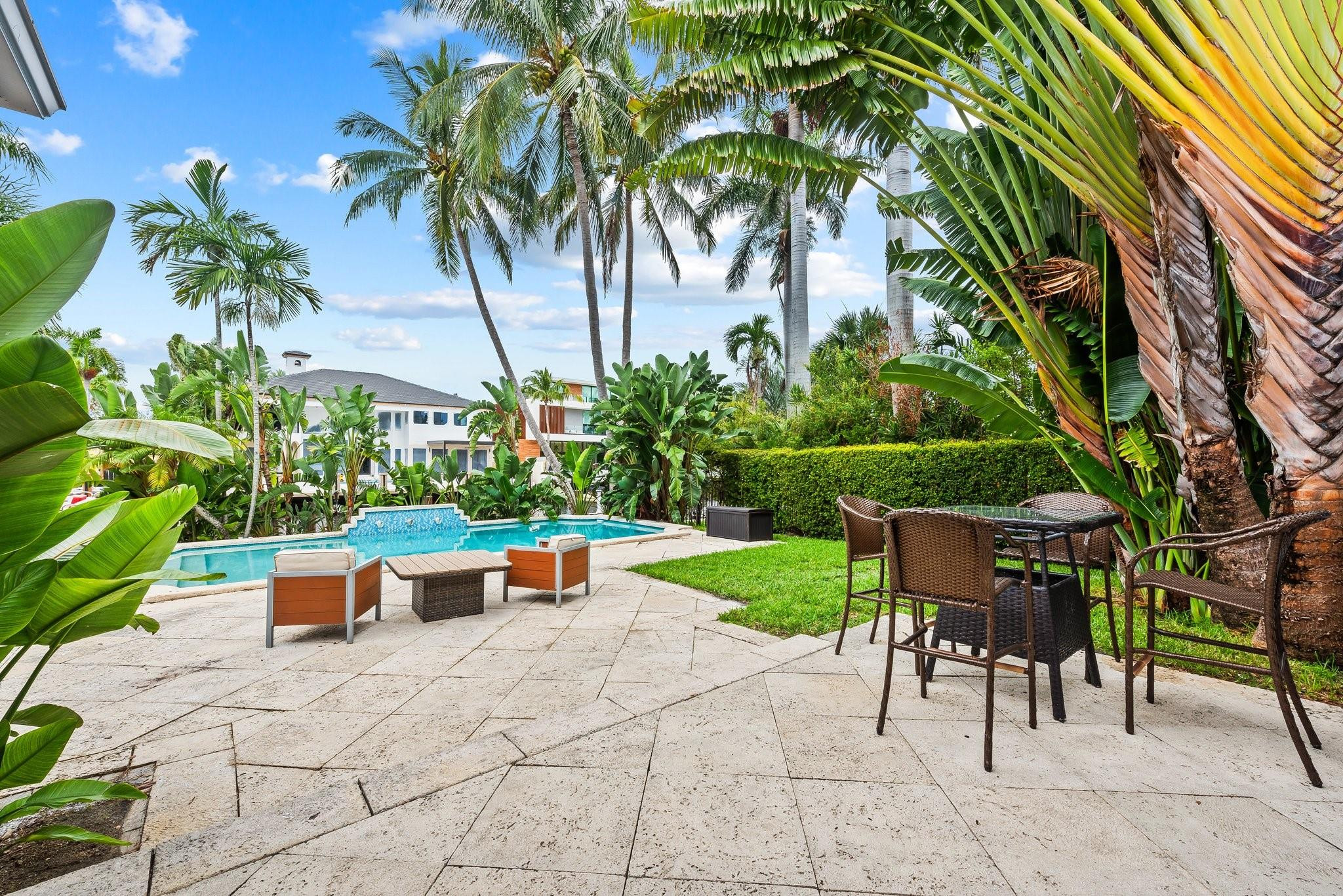 331 Lido Dr
