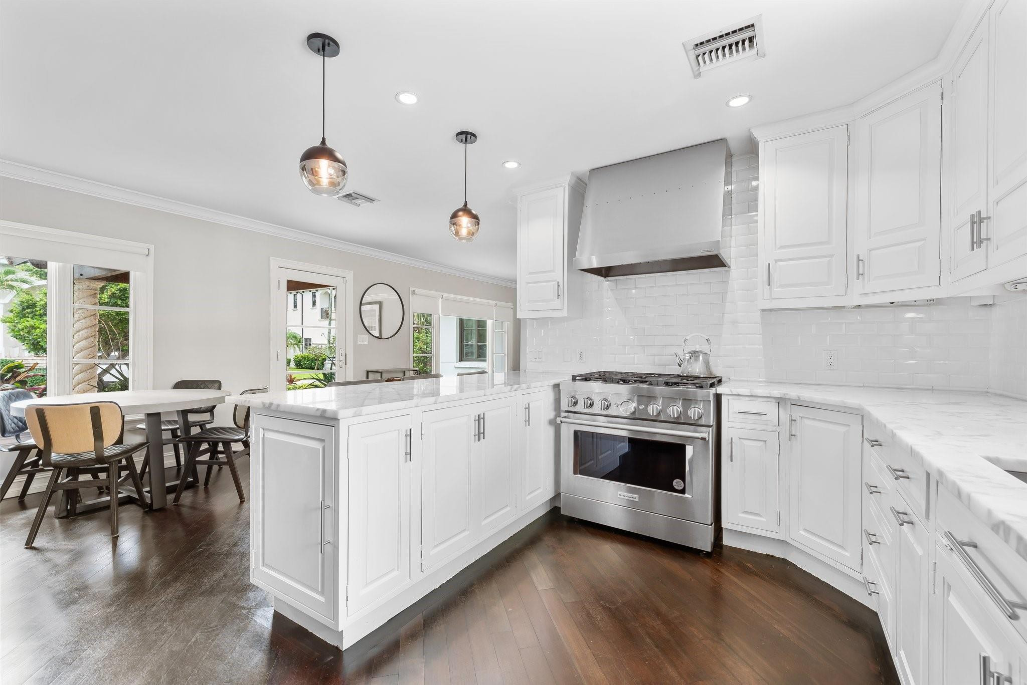 331 Lido Dr
