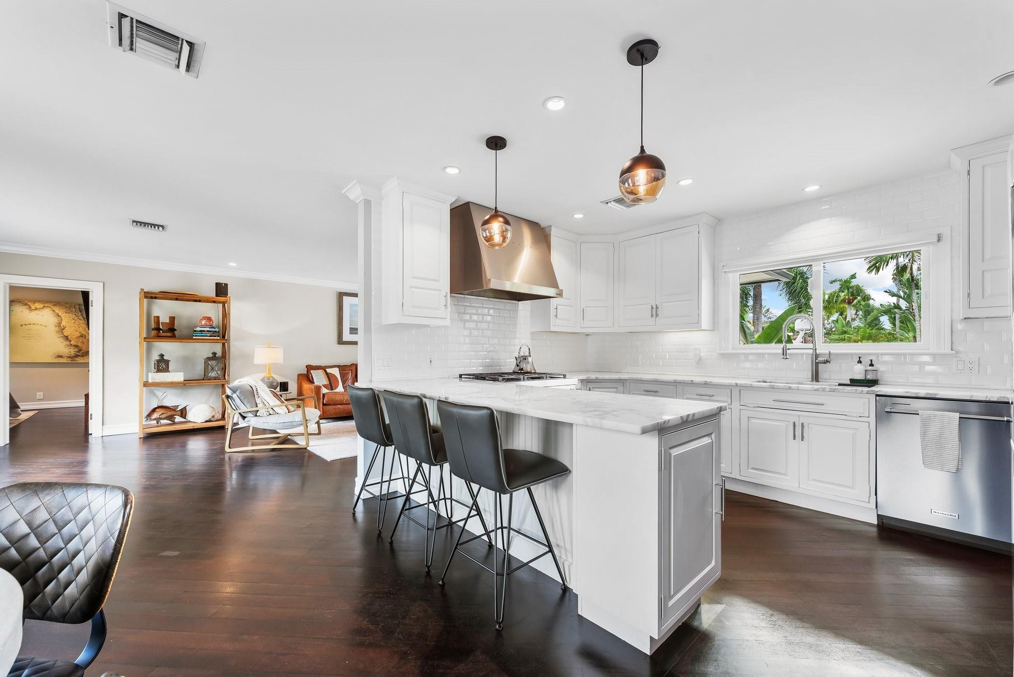 331 Lido Dr