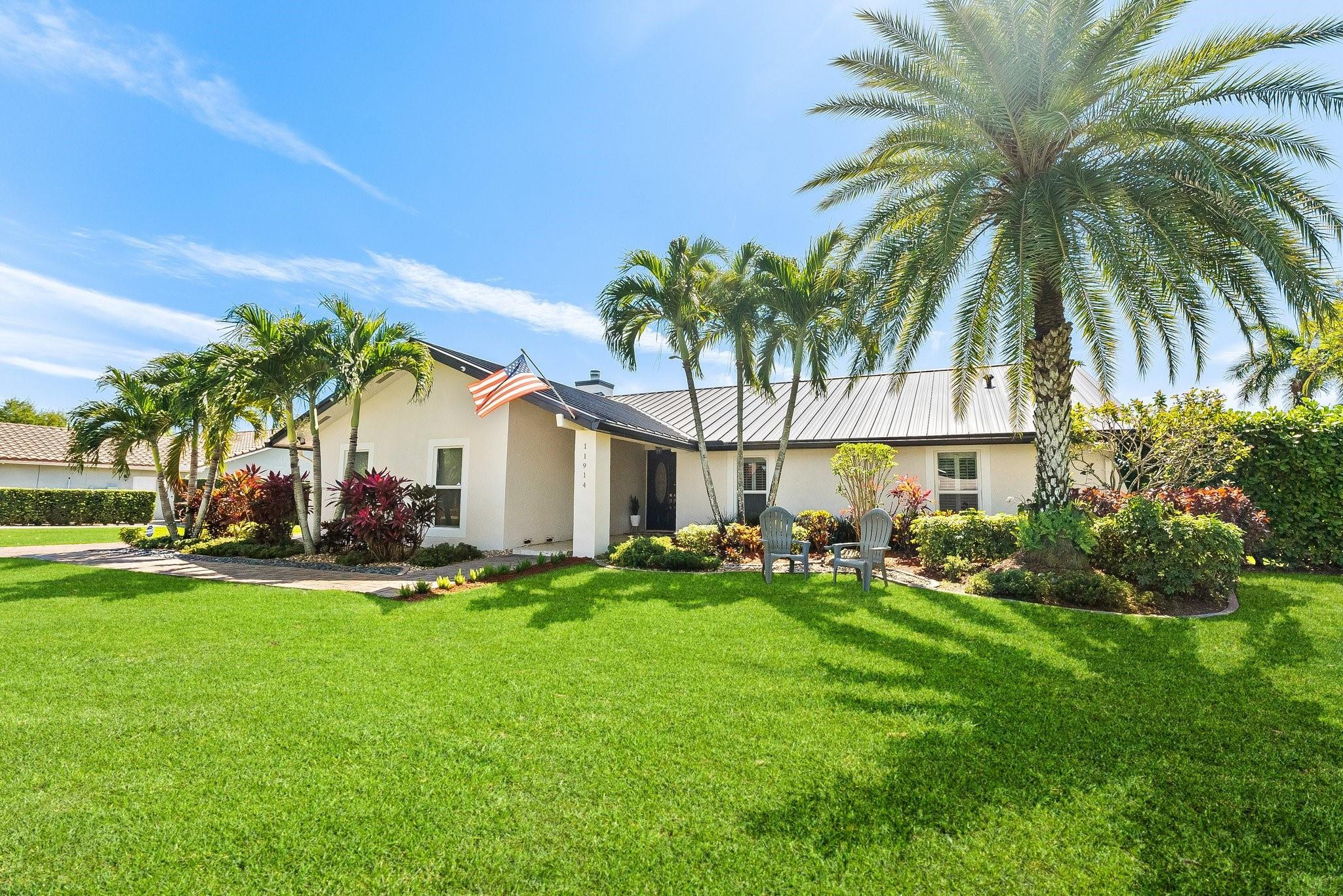 11914 Green Oak Dr
