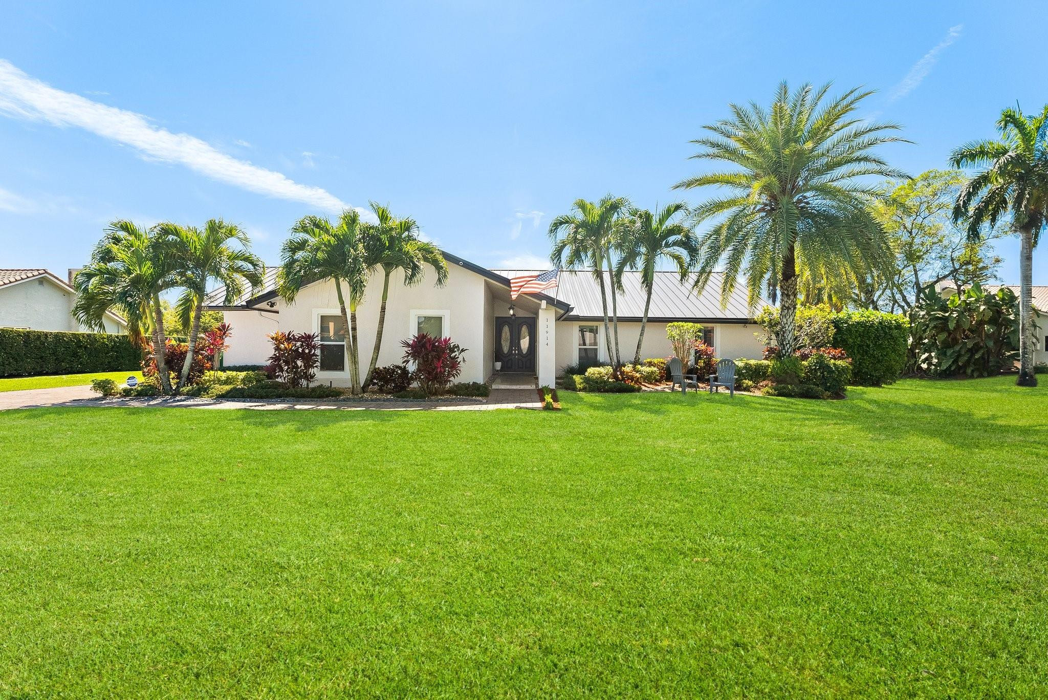 11914 Green Oak Dr