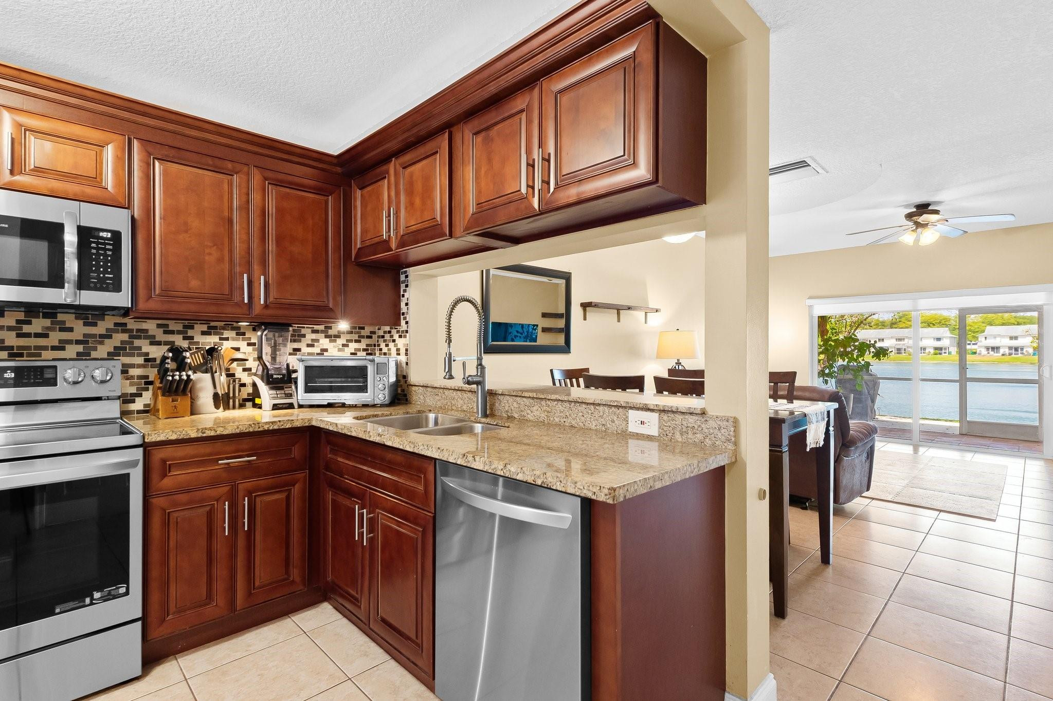 3169 SW 50th St 75