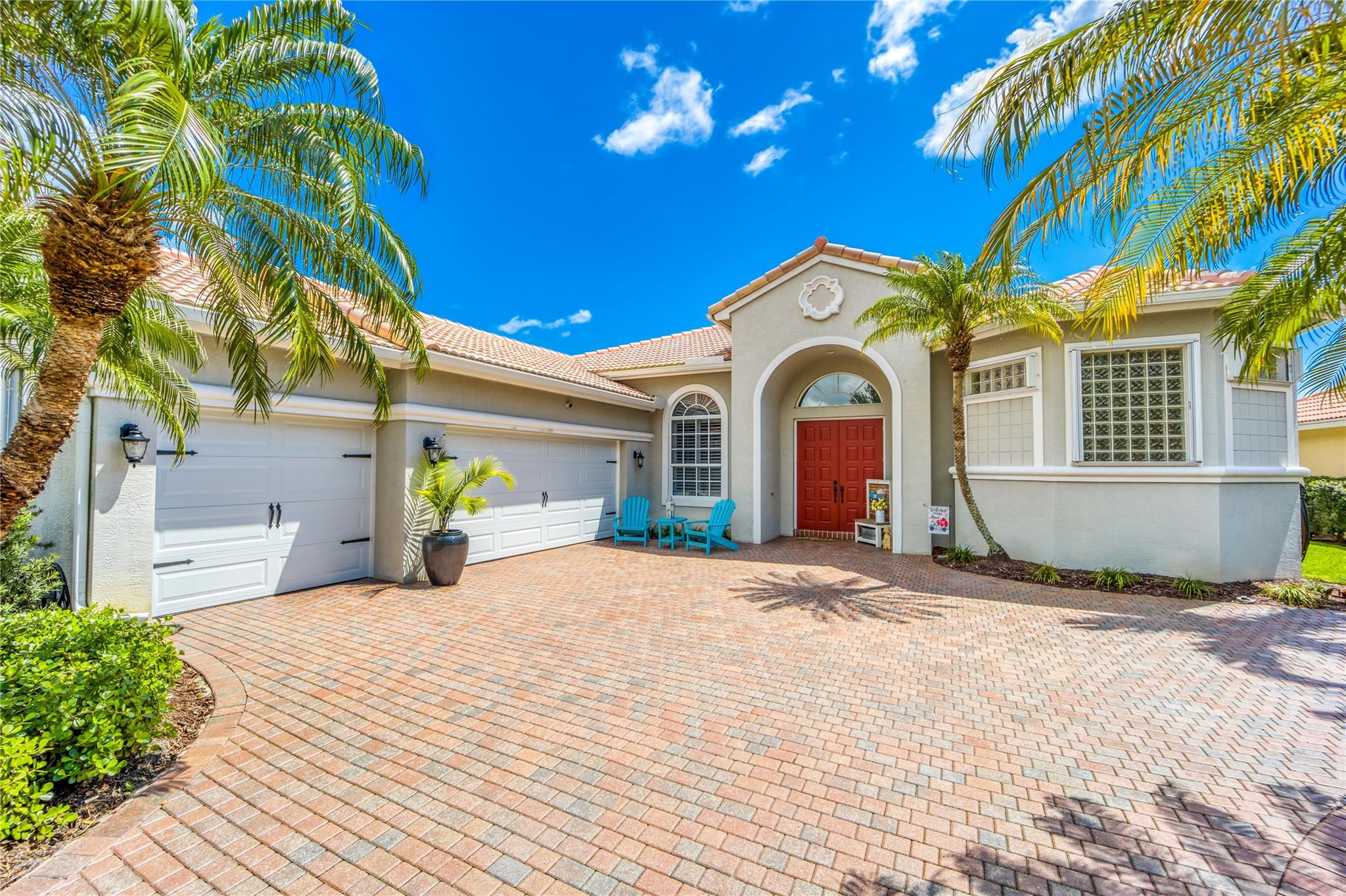 6945 SE Bay Hill Dr