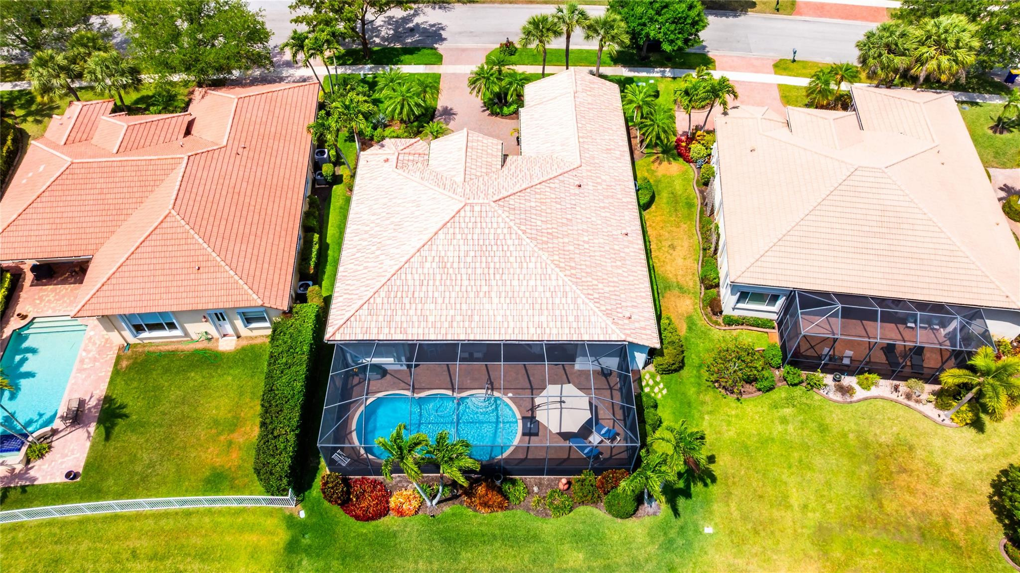 6945 SE Bay Hill Dr