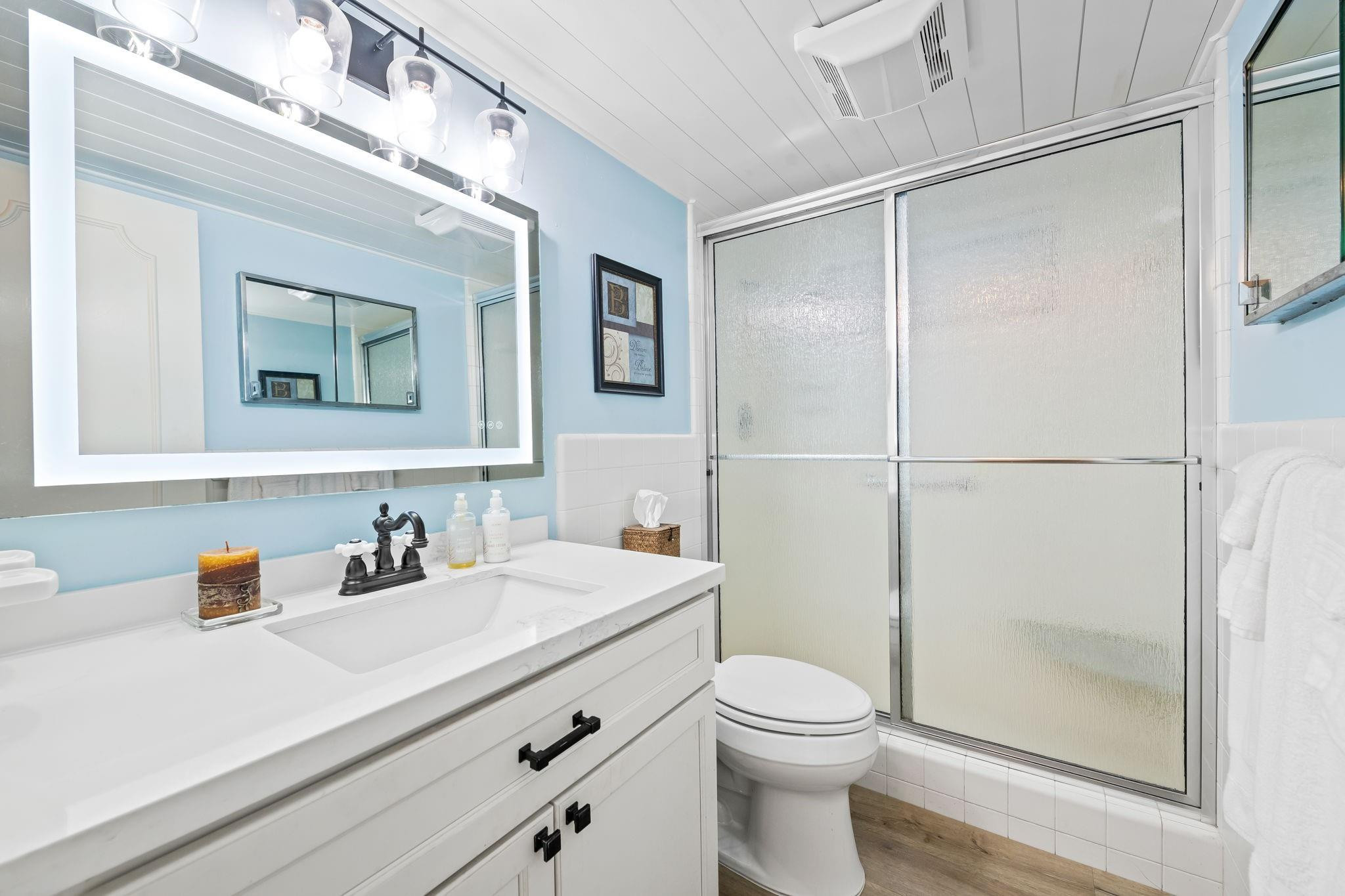 2400 NE 36th Street 3