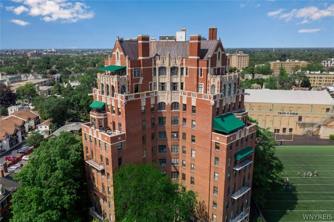 800 West Ferry Street 9D