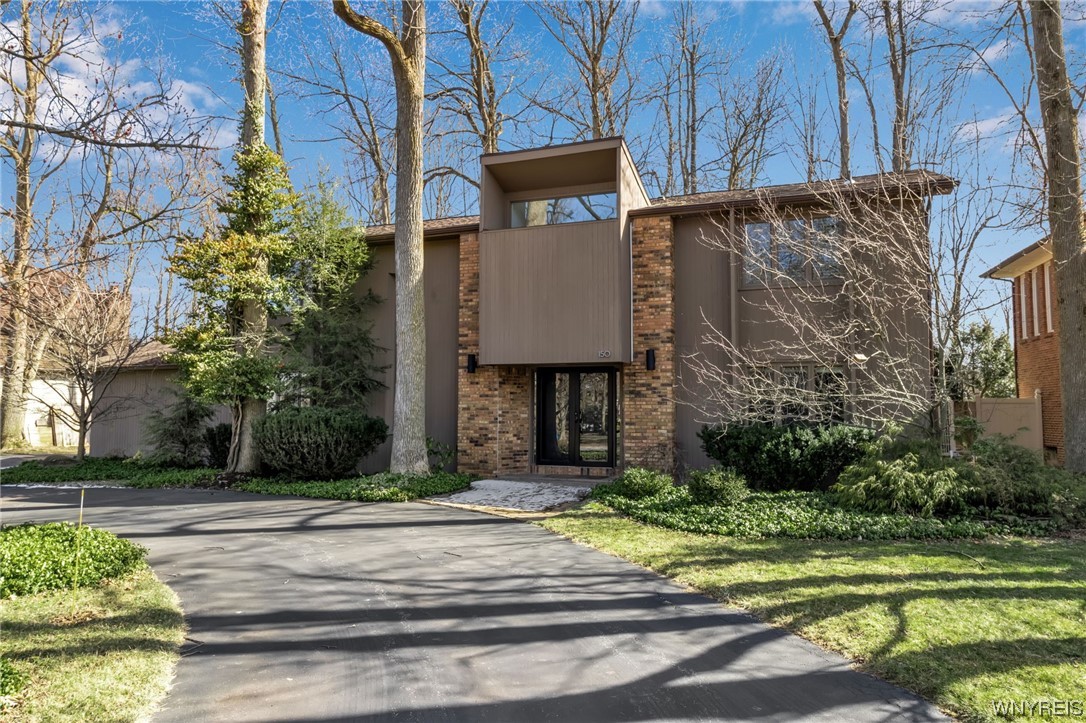 150 Crestwood Lane