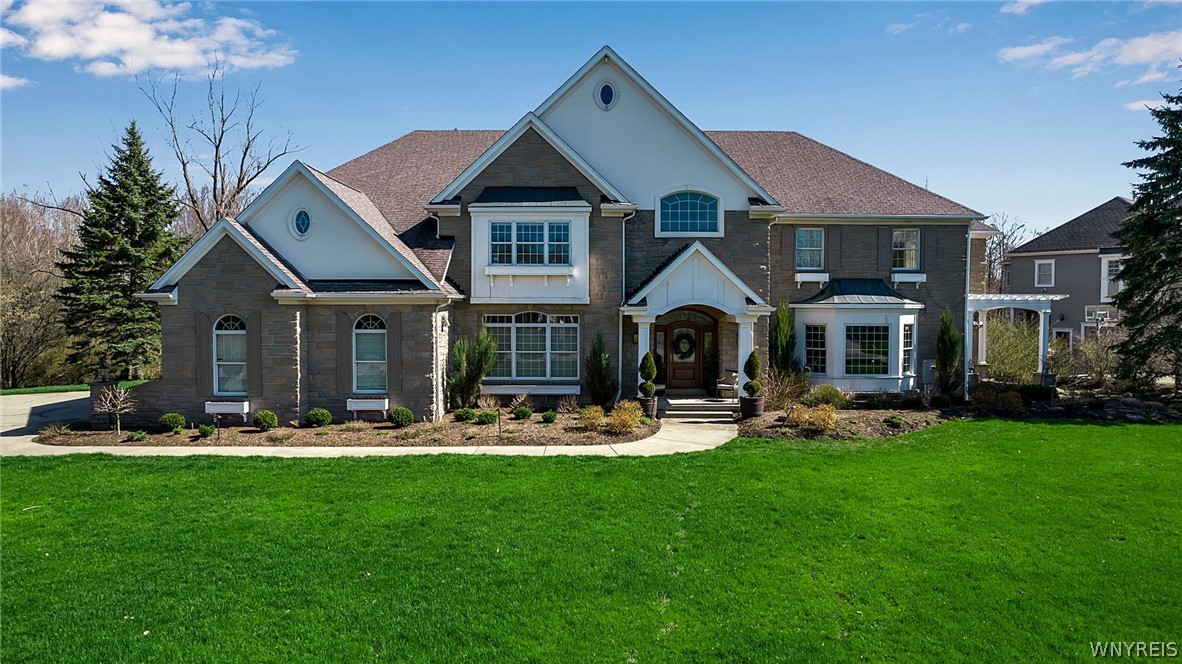 18 Rockdove Lane