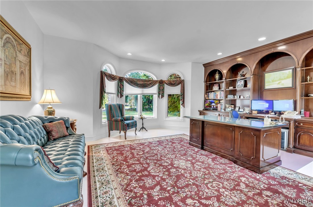7 Woodcrest Drive