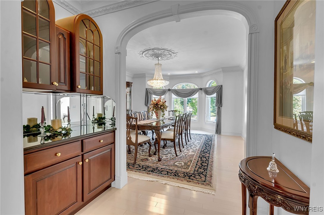 7 Woodcrest Drive