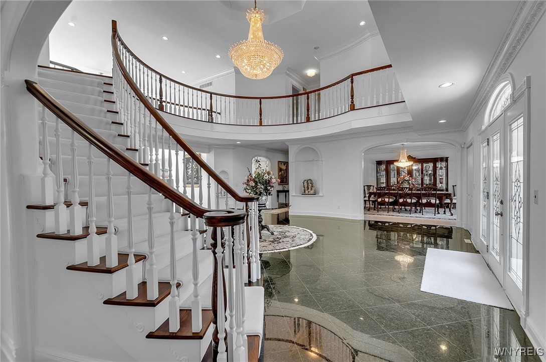 7 Woodcrest Drive