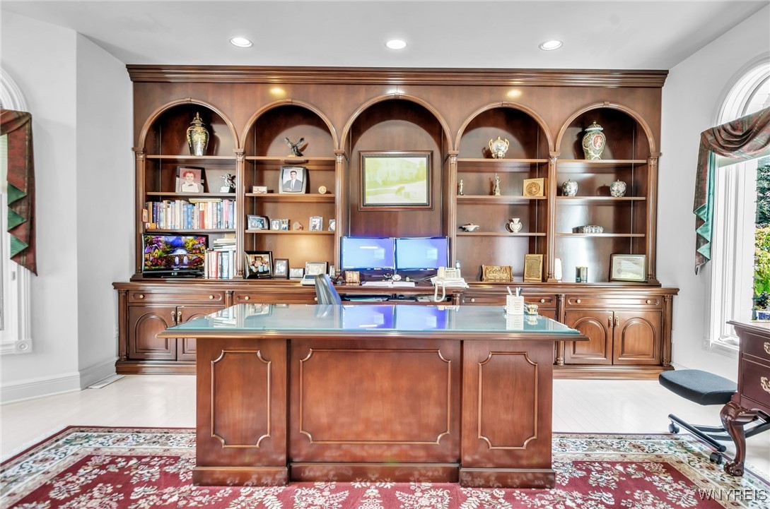 7 Woodcrest Drive