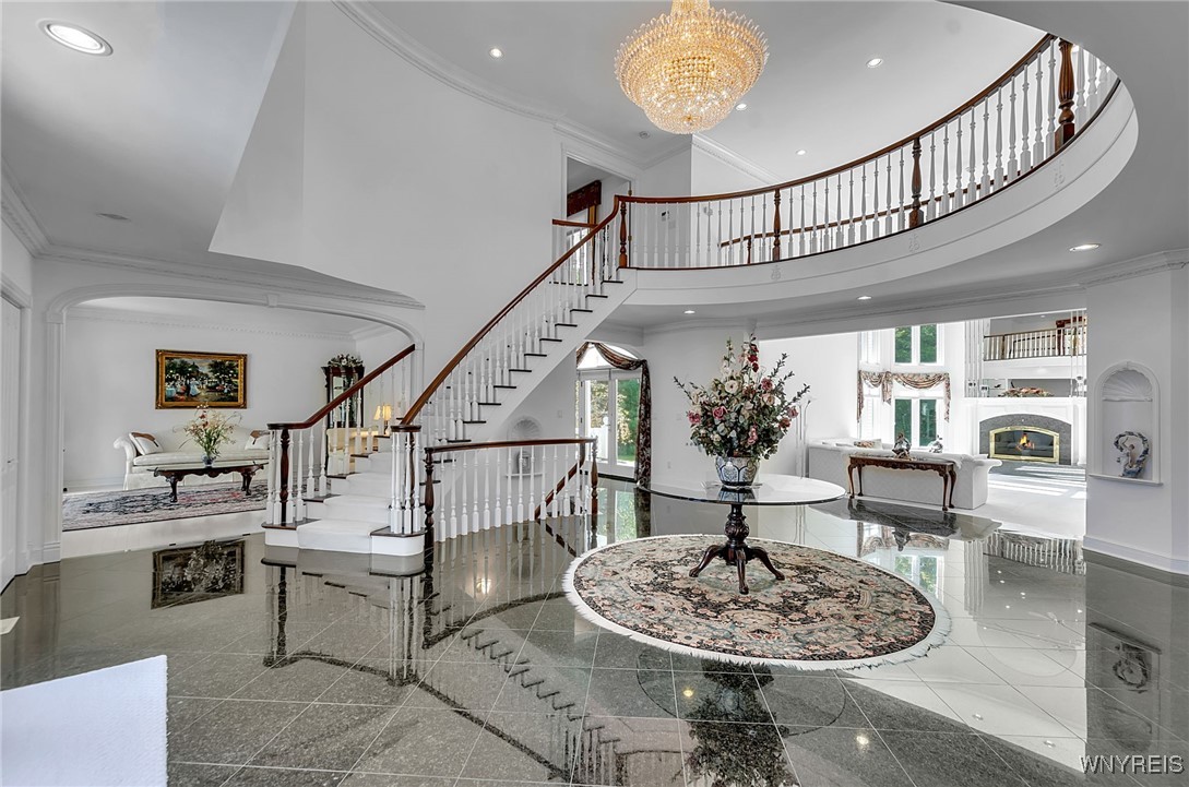 7 Woodcrest Drive