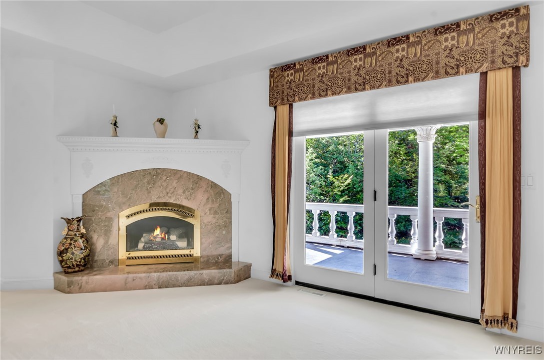 7 Woodcrest Drive