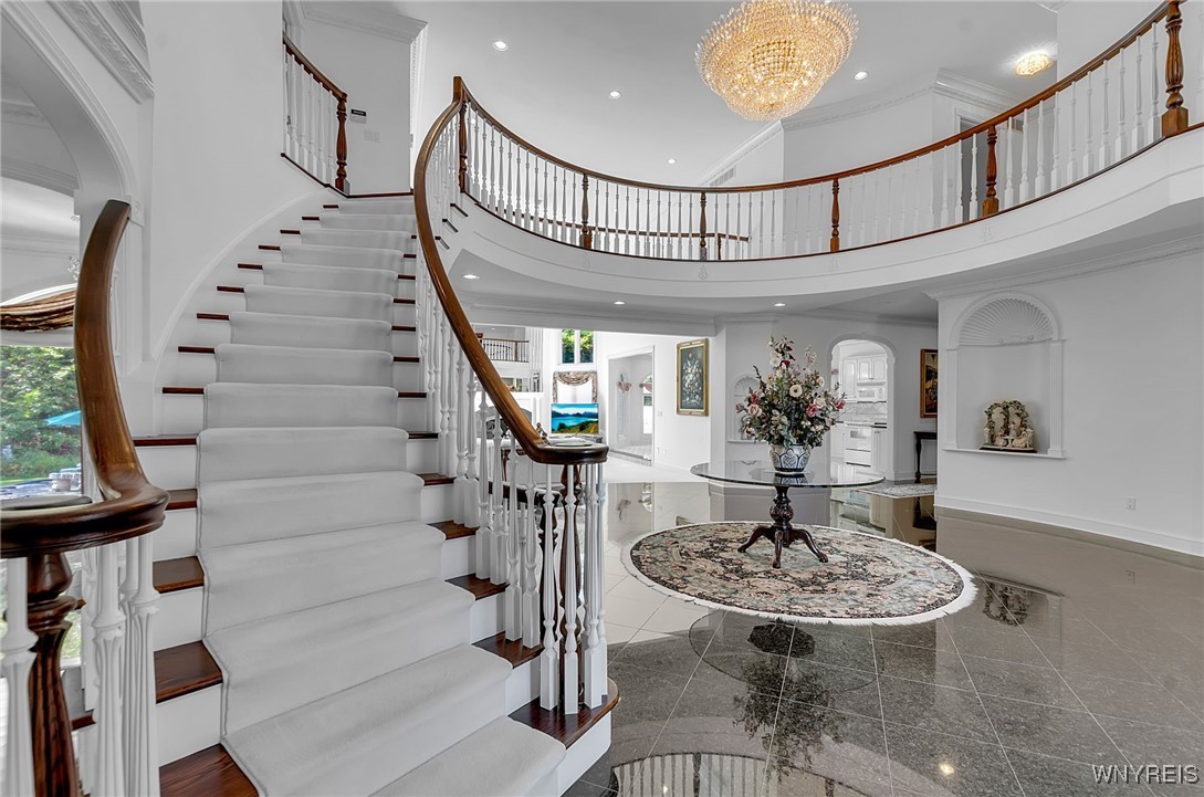 7 Woodcrest Drive